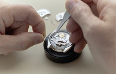 萧邦手表换电池出现问题