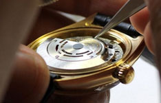 萧邦手表标志周围变黄